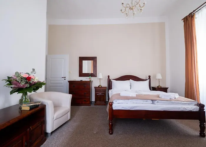 Zamecky Anton Florian 4*